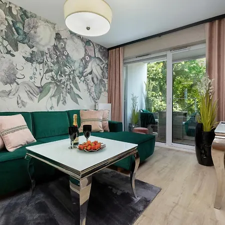 M&m-spa&art Bali, Nadmorskie Tarasy 4* 코워브제크