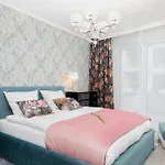 M&m-spa&art Bali, Nadmorskie Tarasy מלון דירות 4*